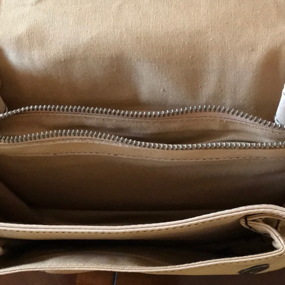 Liebeskind Berlin Calista Crossbody - Picture 4 of 6